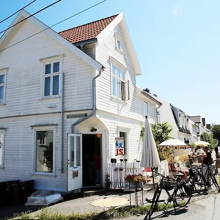 Lägenhet Historisk Naer Sentrum, Gratis Parkering